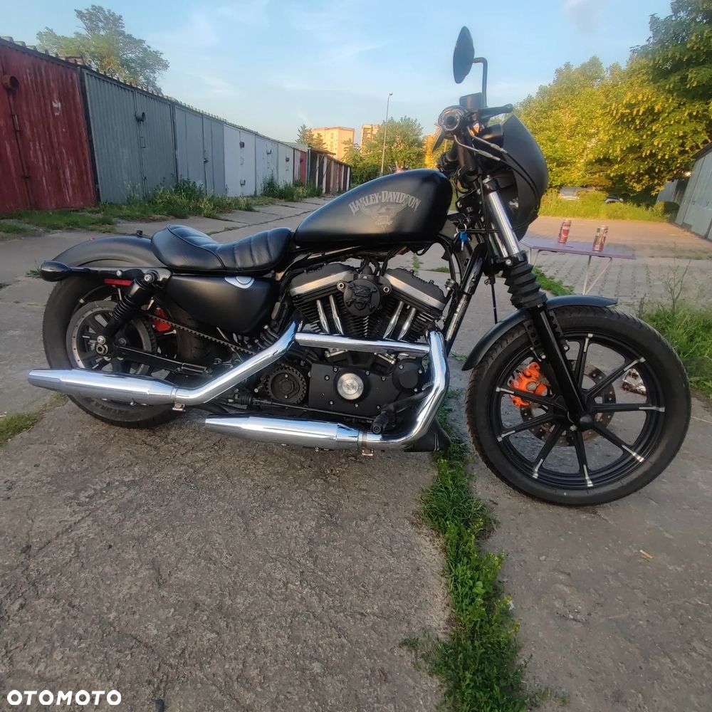Harley-Davidson Sportster Iron 883 - 1