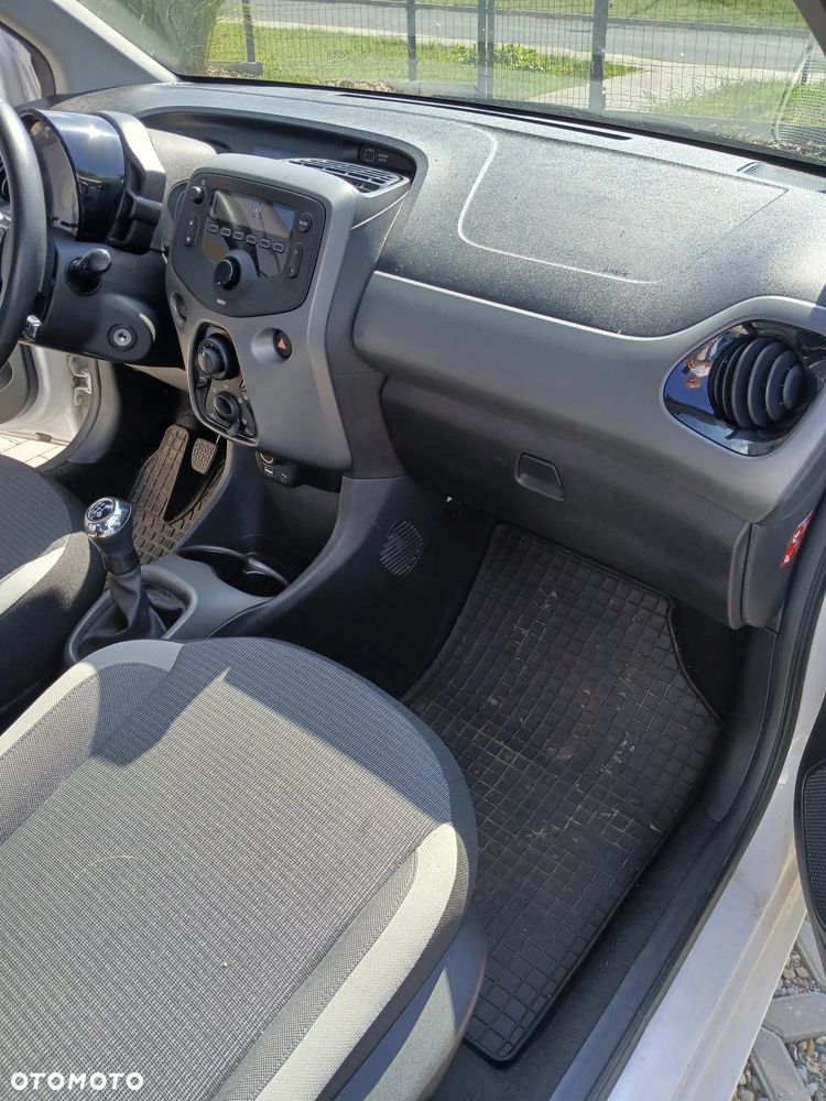 Toyota Aygo 1.0 VVT-i Color Edition - 13