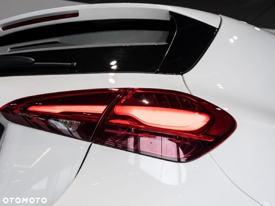 Mercedes-Benz Klasa A 220 4-Matic AMG Line 8G-DCT - 7