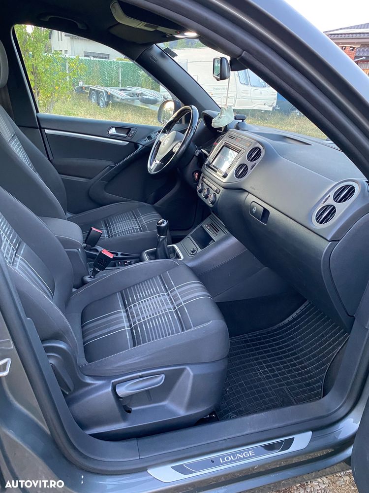 Volkswagen Tiguan - 19
