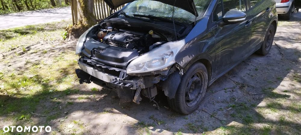 Peugeot 208 1.4 VTi Access - 16