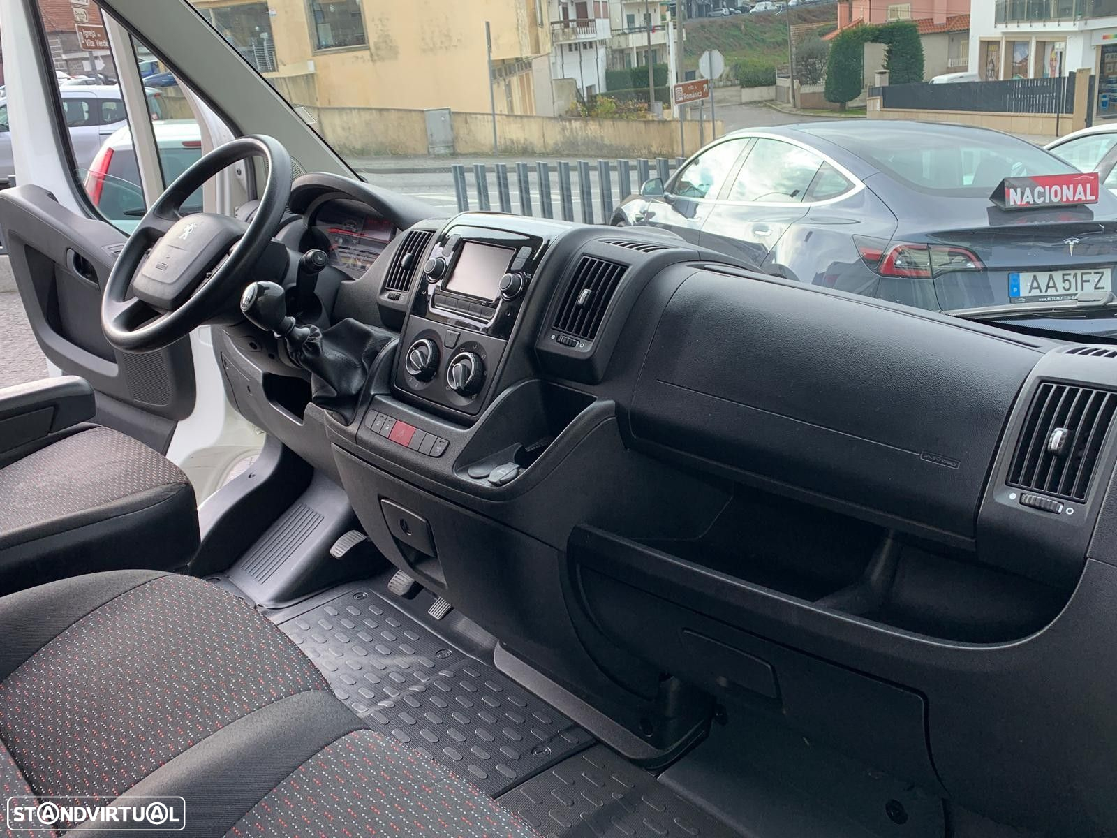 Peugeot Boxer 2.2 BlueHDi 335 L2 CD - 19