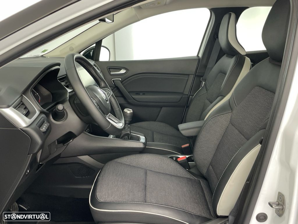 Renault Captur 1.0 TCe Techno Bi-Fuel - 11
