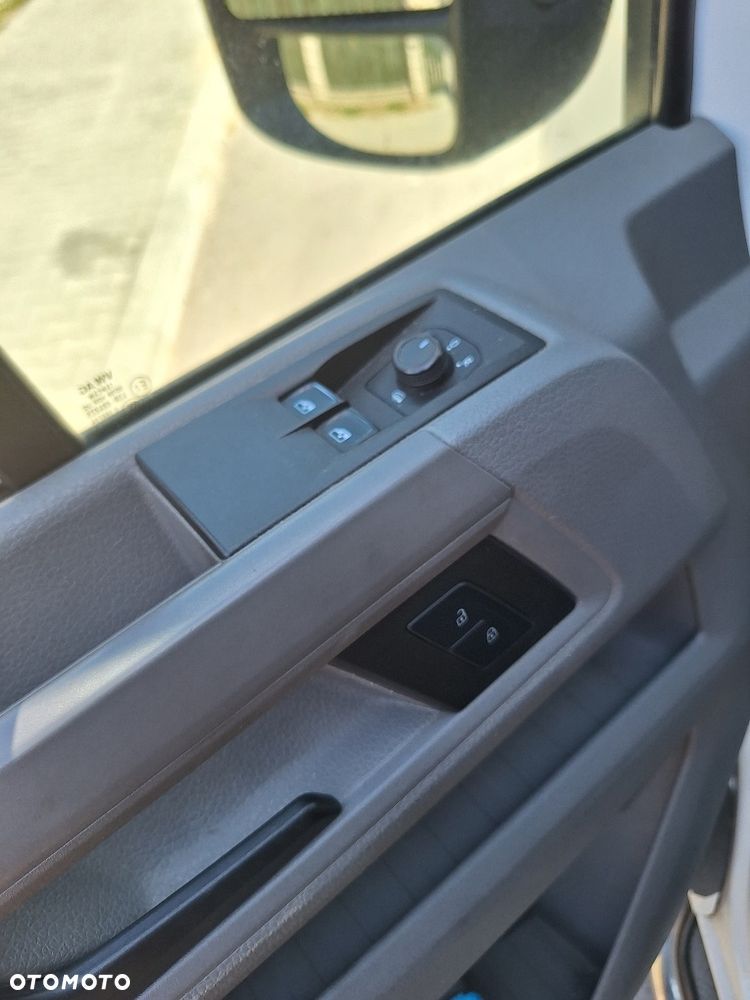 Volkswagen Crafter - 31