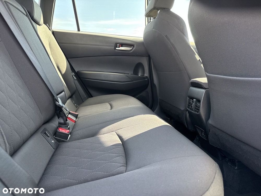 Toyota Corolla Cross - 11