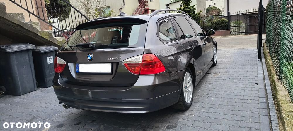 BMW Seria 3 318d DPF - 3