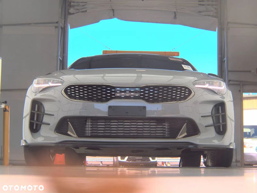 Kia Stinger 3.3 T-GDI AWD OPF GT - 3