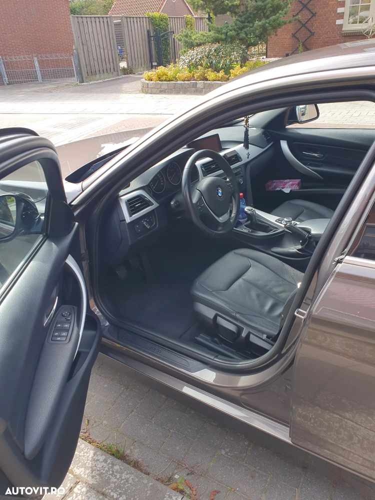 BMW Seria 3 320i EfficientDynamics Edition - 2