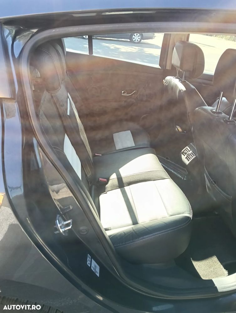 Renault Megane BLUE dCi 115 BOSE EDITION - 5