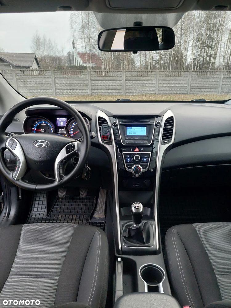 Hyundai i30 1.6 CRDI Trend - 14