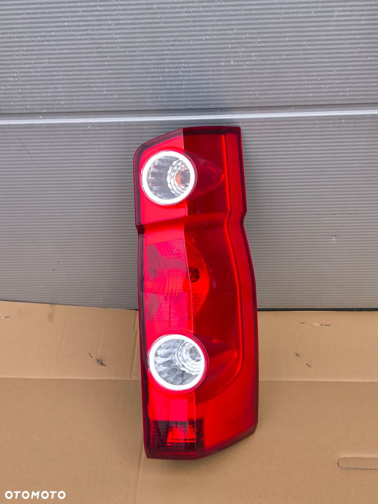 Lampa tył prawa VW Crafter I 06-16r 2e0945096 - 2