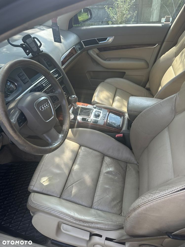 Audi A6 Avant 2.4 - 5