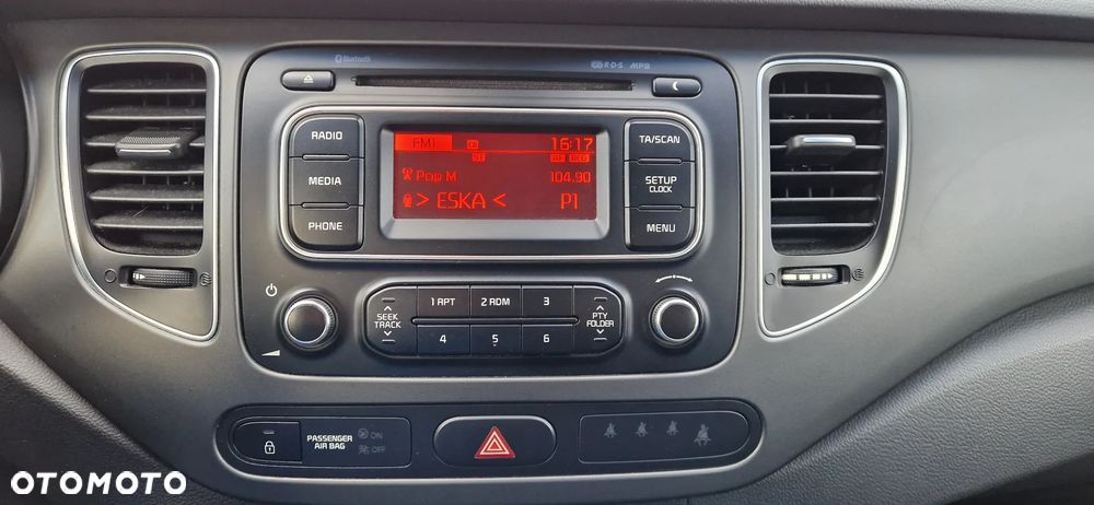 Kia Carens 1.6 GDI M - 17