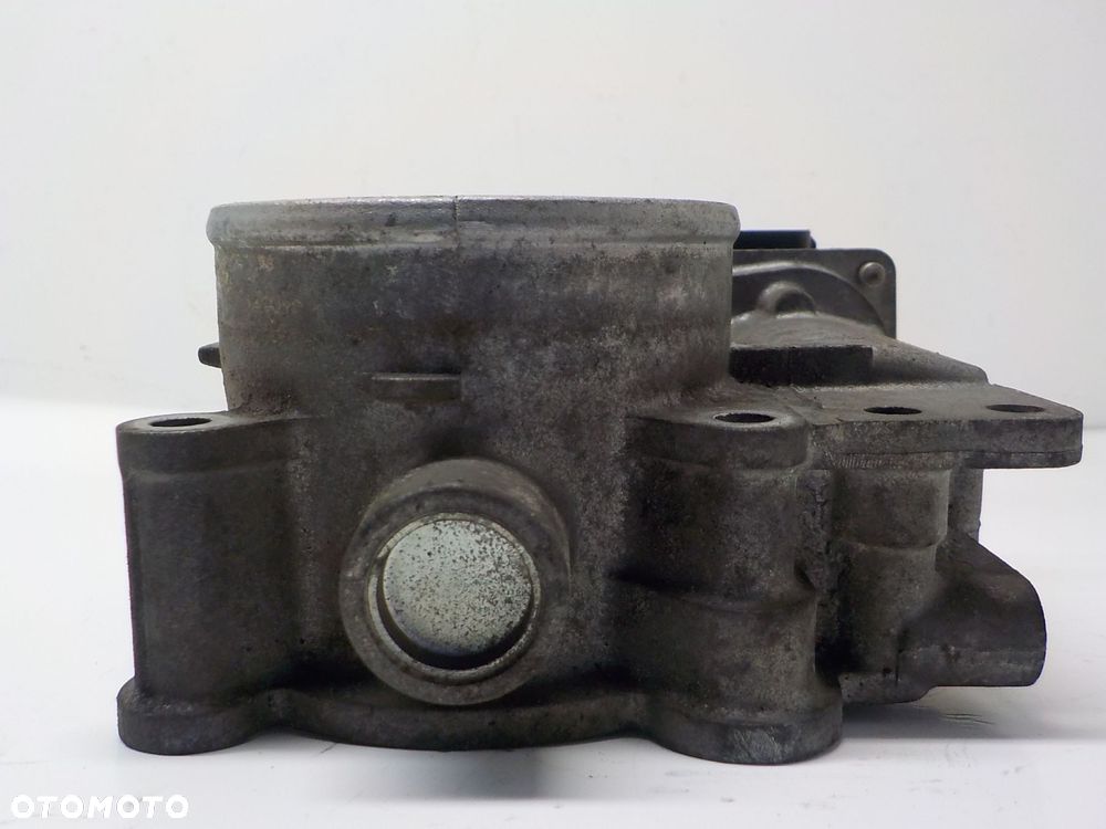 VOLVO V70 2.4 20V B5244S PRZEPUSTNICA 30711551 - 2