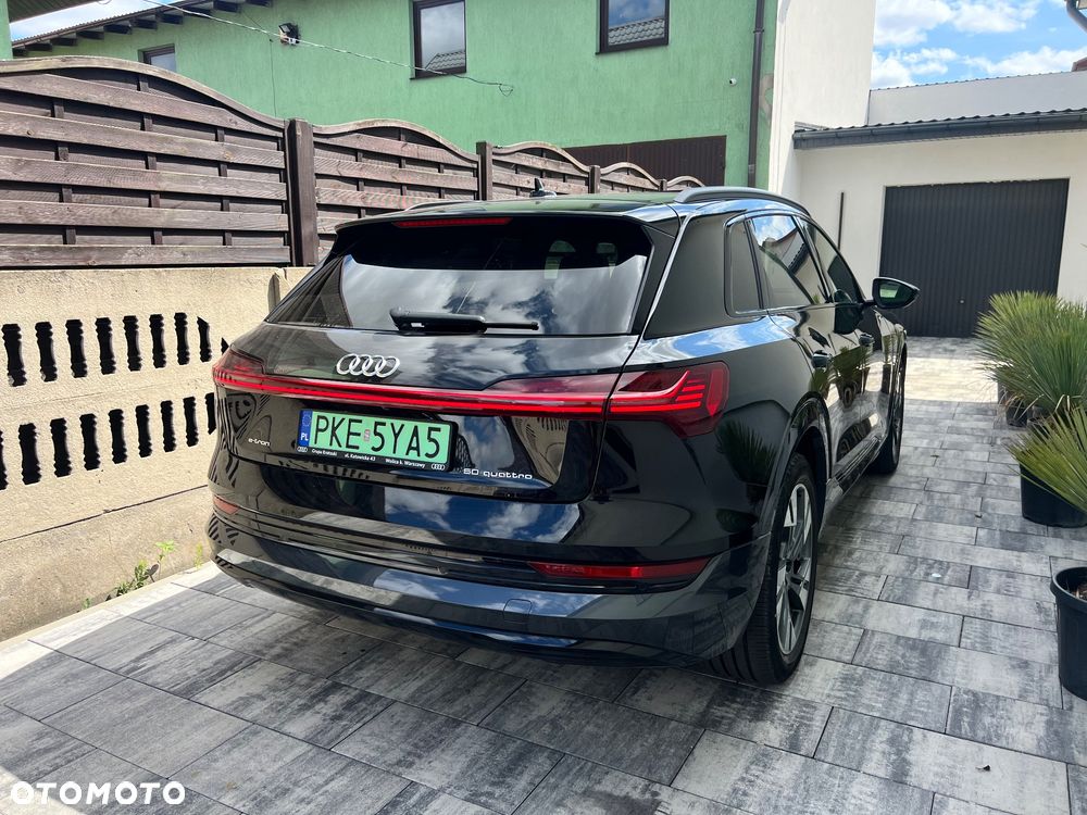 Audi e-tron - 4