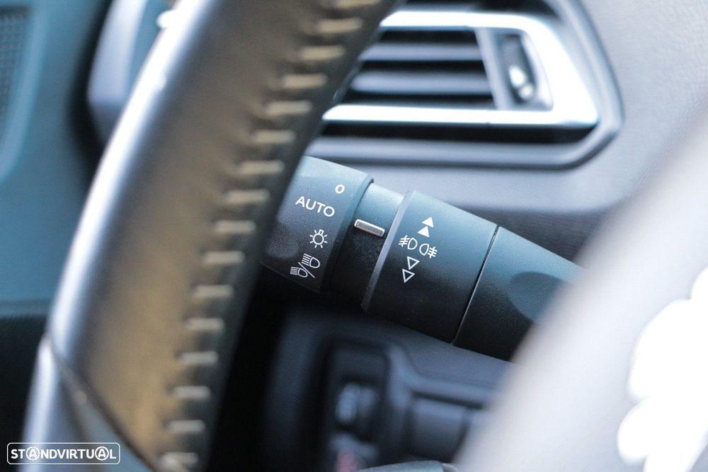 Peugeot 308 1.5 BlueHDi Style - 27