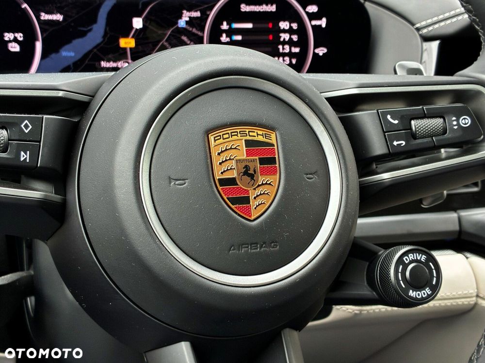 Porsche Panamera - 25