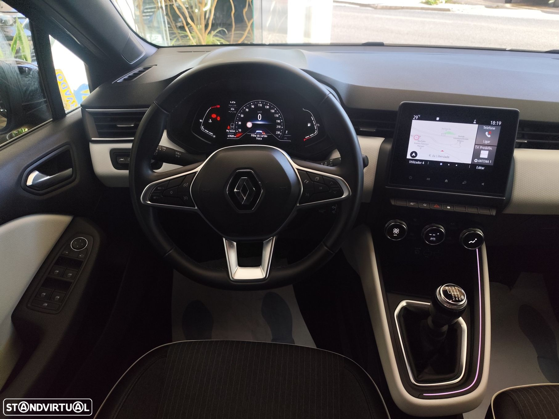 Renault Clio 1.0 TCe Limited Bi-Fuel - 9