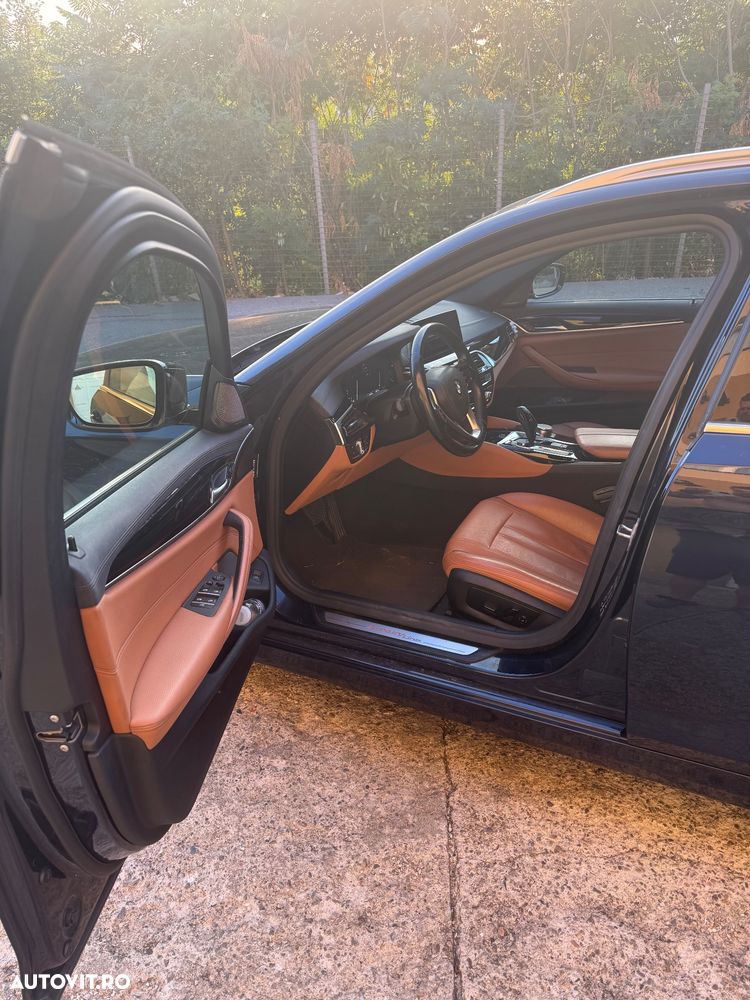 BMW Seria 5 520d xDrive Aut. Luxury Line - 11