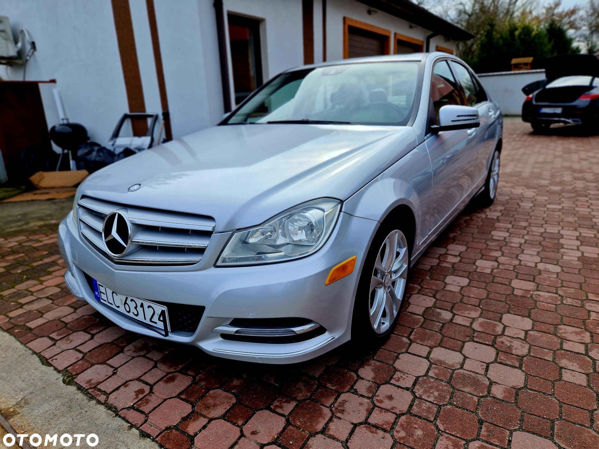 Mercedes-Benz Klasa C 250 CGI T Automatik BlueEFFICIENCY Avantgarde - 9