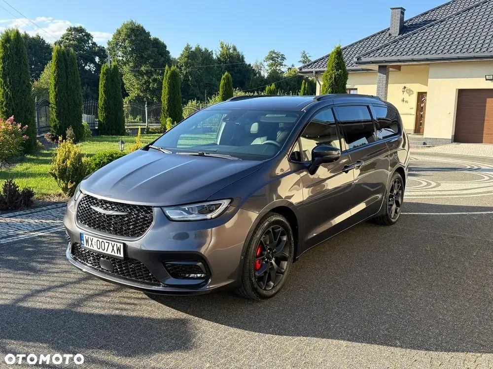Chrysler Pacifica - 3