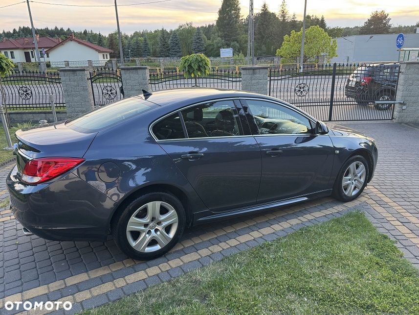 Opel Insignia 2.0 Turbo Edition - 10