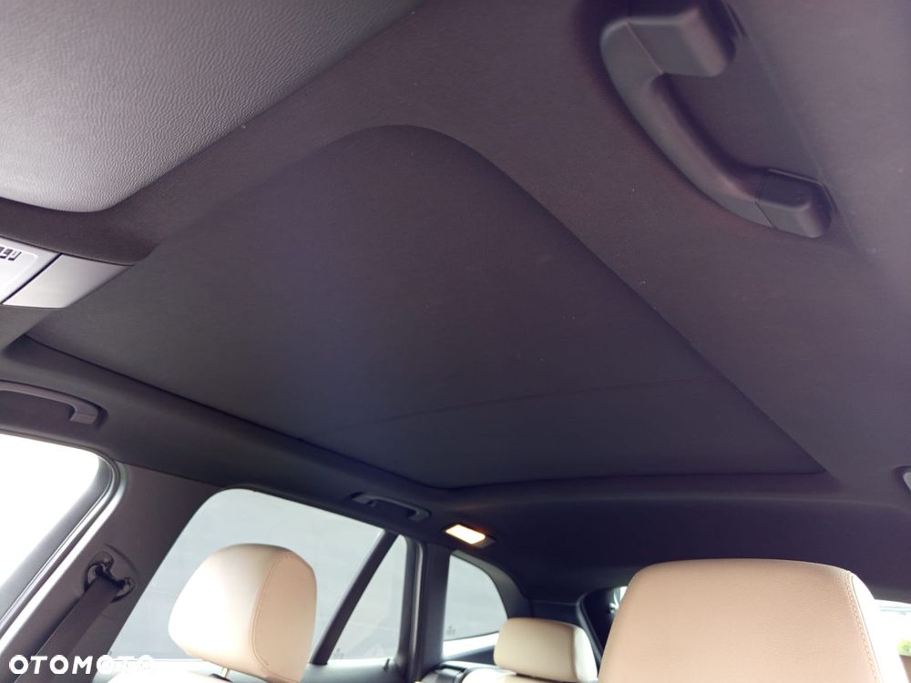 BMW X1 xDrive20d - 28