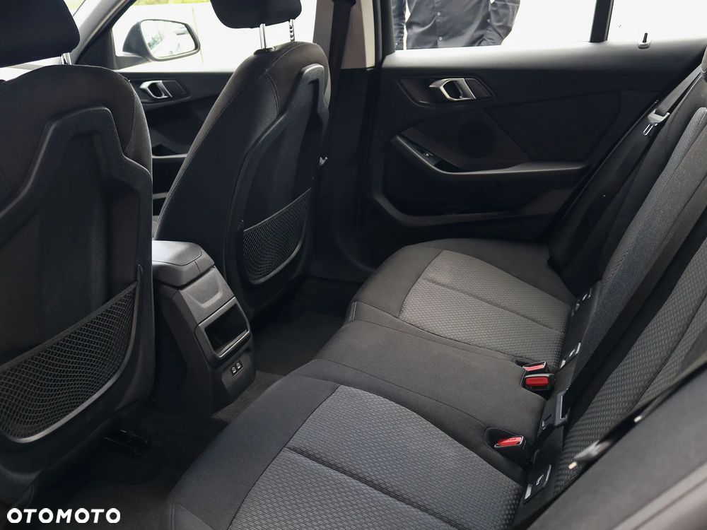 BMW Seria 1 118i Advantage - 17