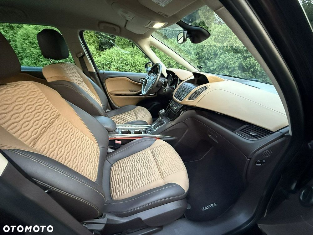 Opel Zafira - 31
