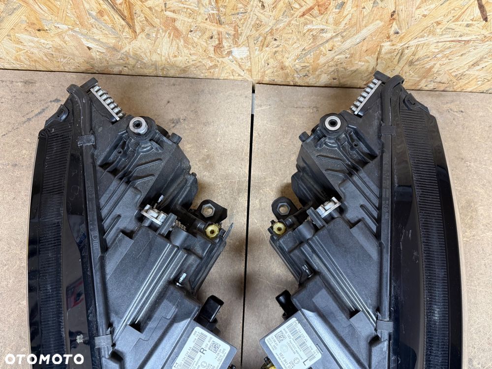 SKODA OCTAVIA IV LEWA PRAWA LAMPA PRZÓD 5E4941036 5E4941035 LIFT FULL LED - 12
