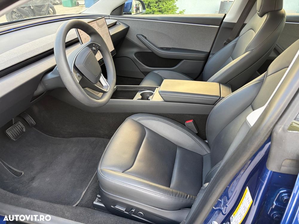 Tesla Model 3 - 17