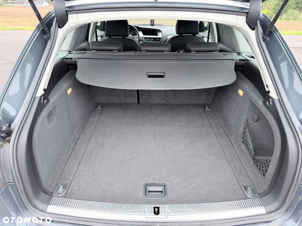 Audi A4 Avant 2.0 TDI DPF Ambiente - 13