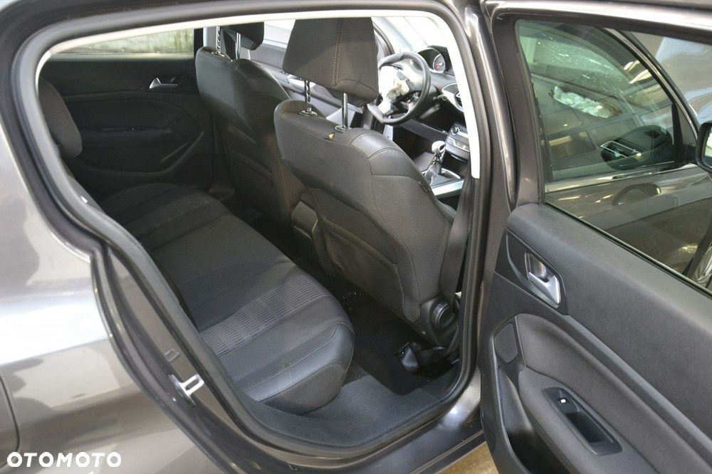 Peugeot 308 - 28