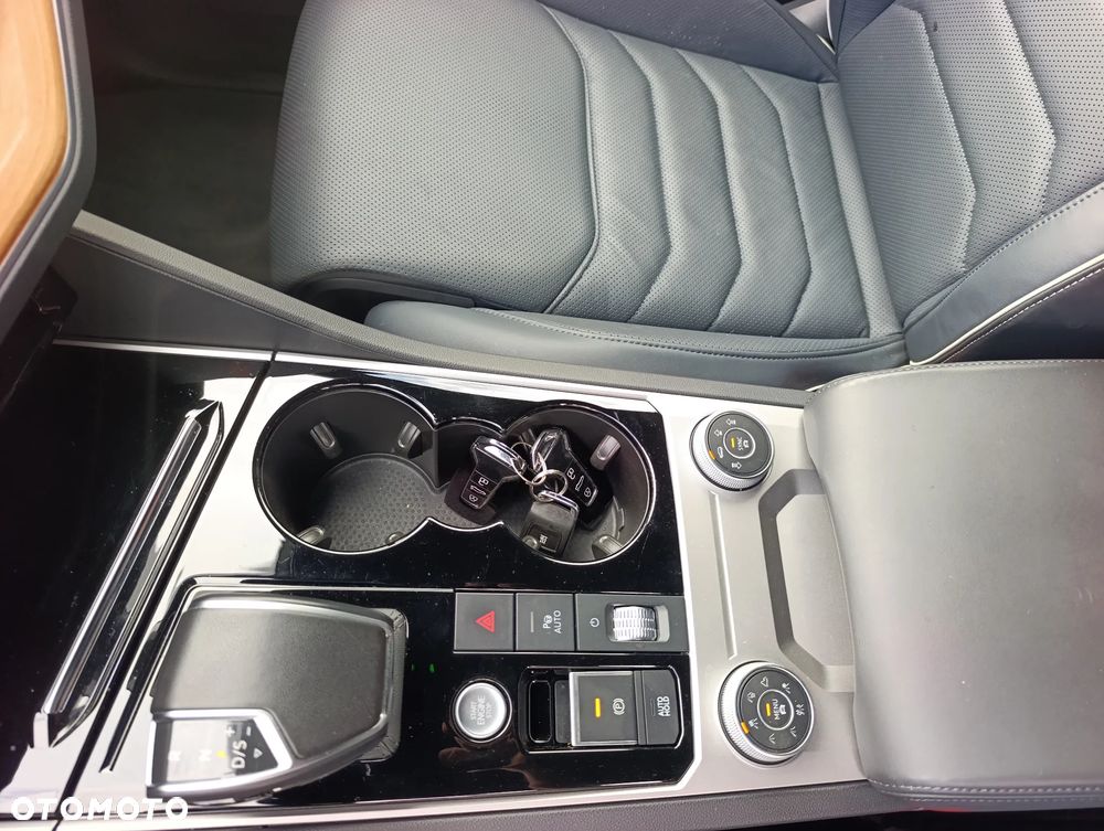 Volkswagen Touareg 3.0 V6 TSI OPF 4Motion - 22