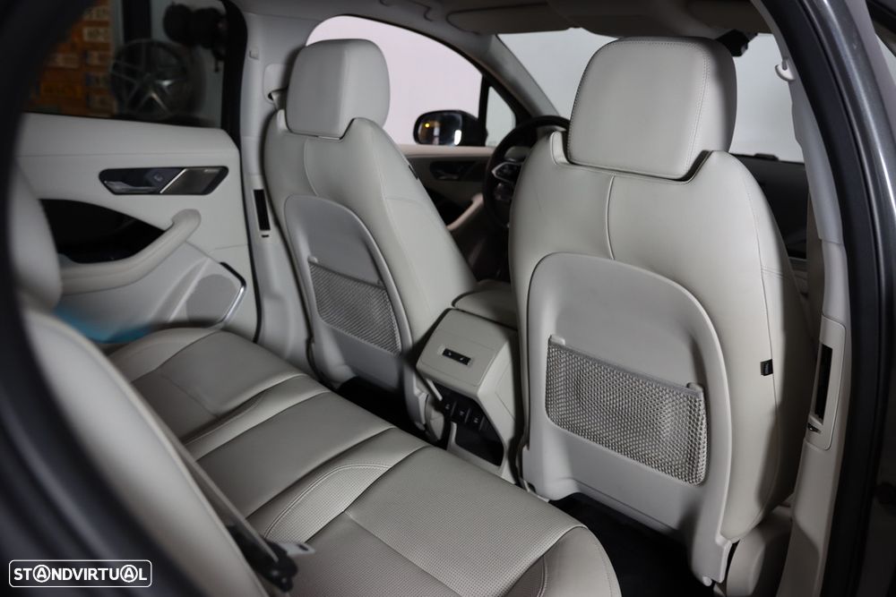 Jaguar I-Pace EV400 AWD R-DYNAMIC HSE - 31