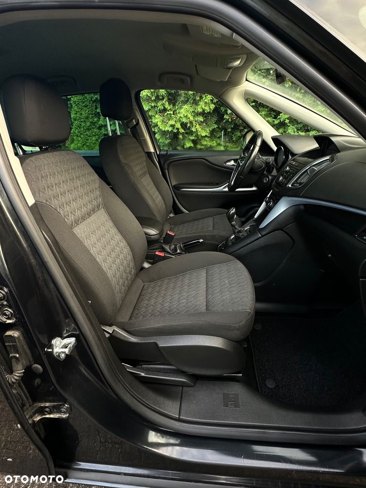 Opel Zafira - 12