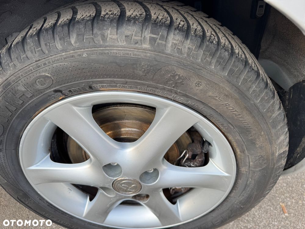 Toyota Yaris 1.3 VVT-i Sol - 6