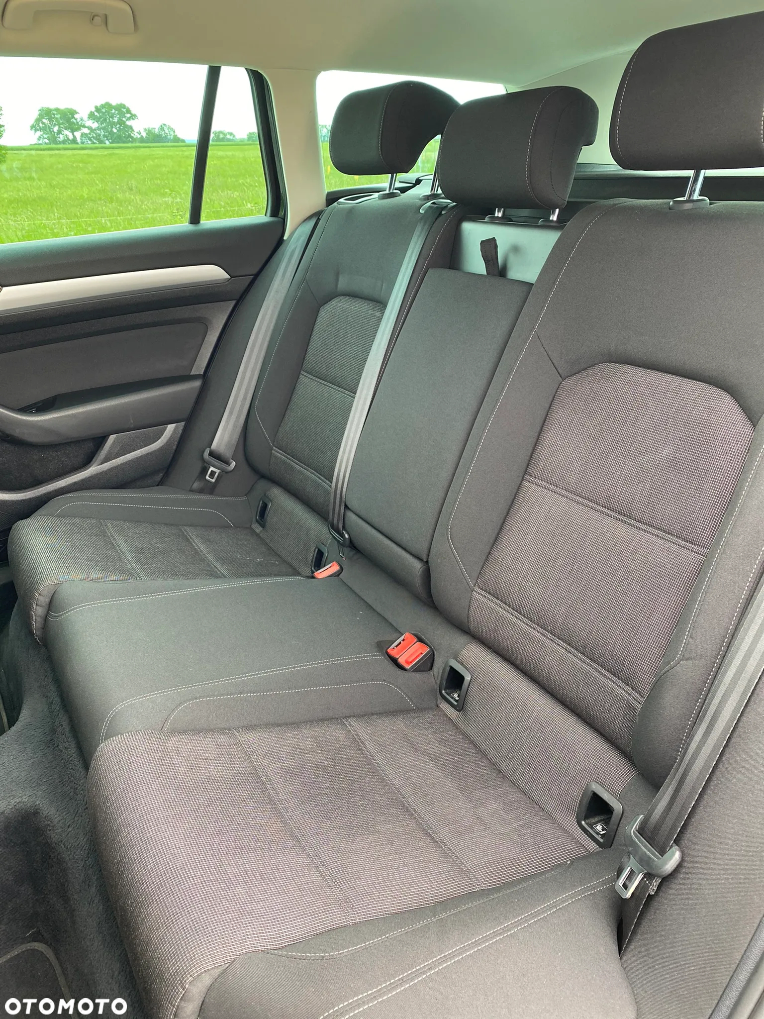 Volkswagen Passat 2.0 TDI BMT Comfortline - 22