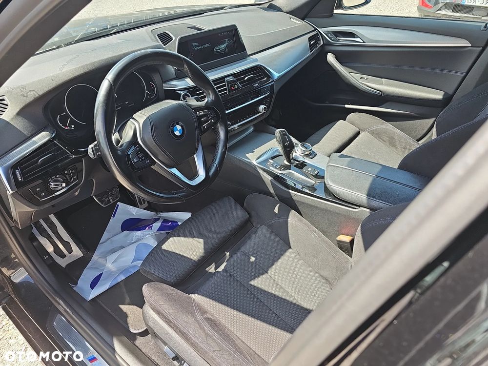 BMW Seria 5 520d xDrive M Sport sport - 10
