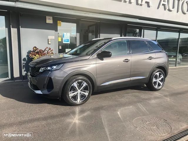 Peugeot 3008 PureTech 130 Stop & Start GPF EAT8 GT — fotografia 5
