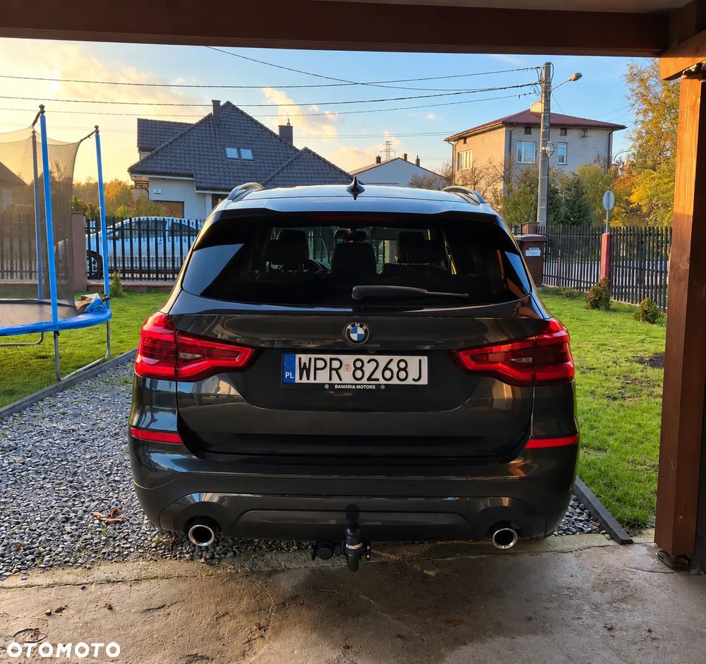 BMW X3 xDrive20d Advantage - 6