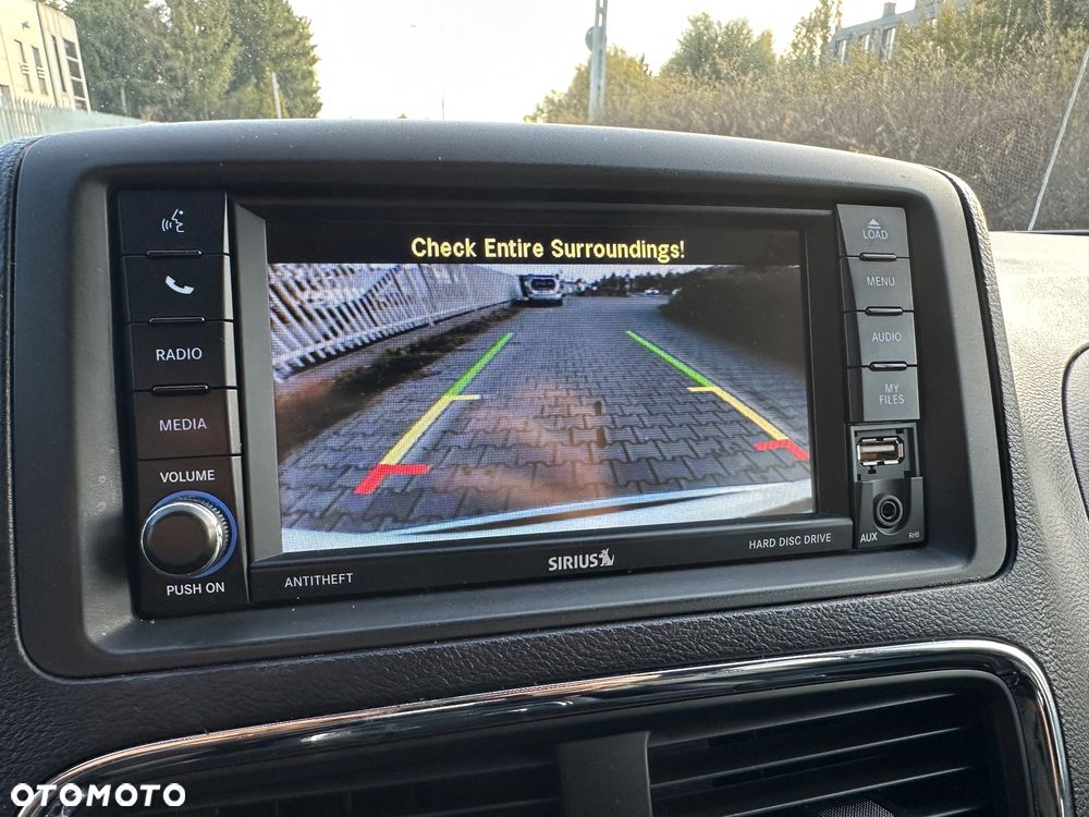 Dodge Grand Caravan 3.6 R/T - 38