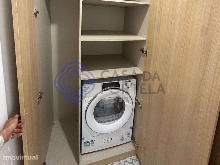 INVESTIMENTO - MORADIA RENOVADA À VENDA NA BAIXA DA PORTO - Grande imagem: 4/28