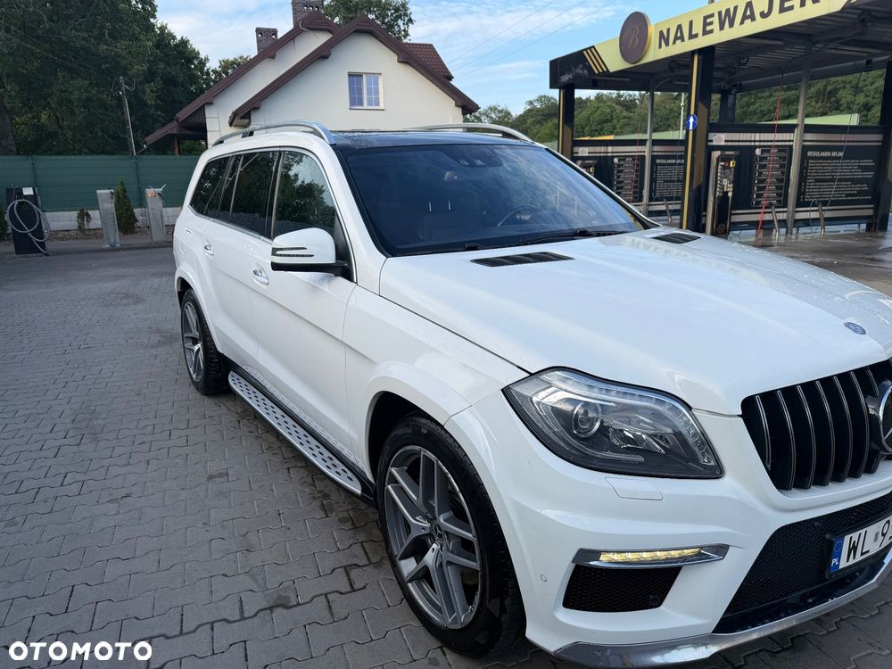 Mercedes-Benz GL 350 BlueTEC 4-Matic - 6
