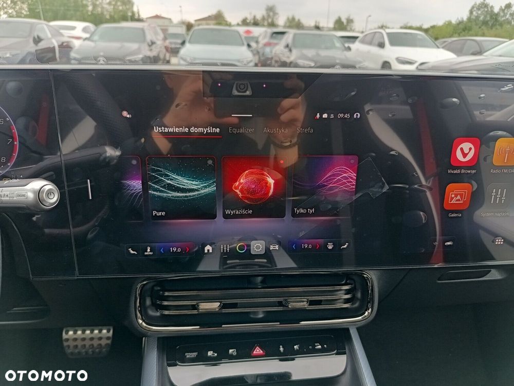 Mercedes-Benz CLA - 16