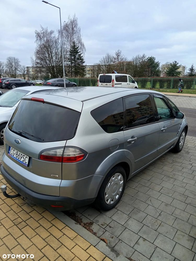 Ford S-Max - 4