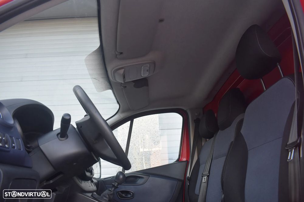 Opel VIVARO L1H1 - 26