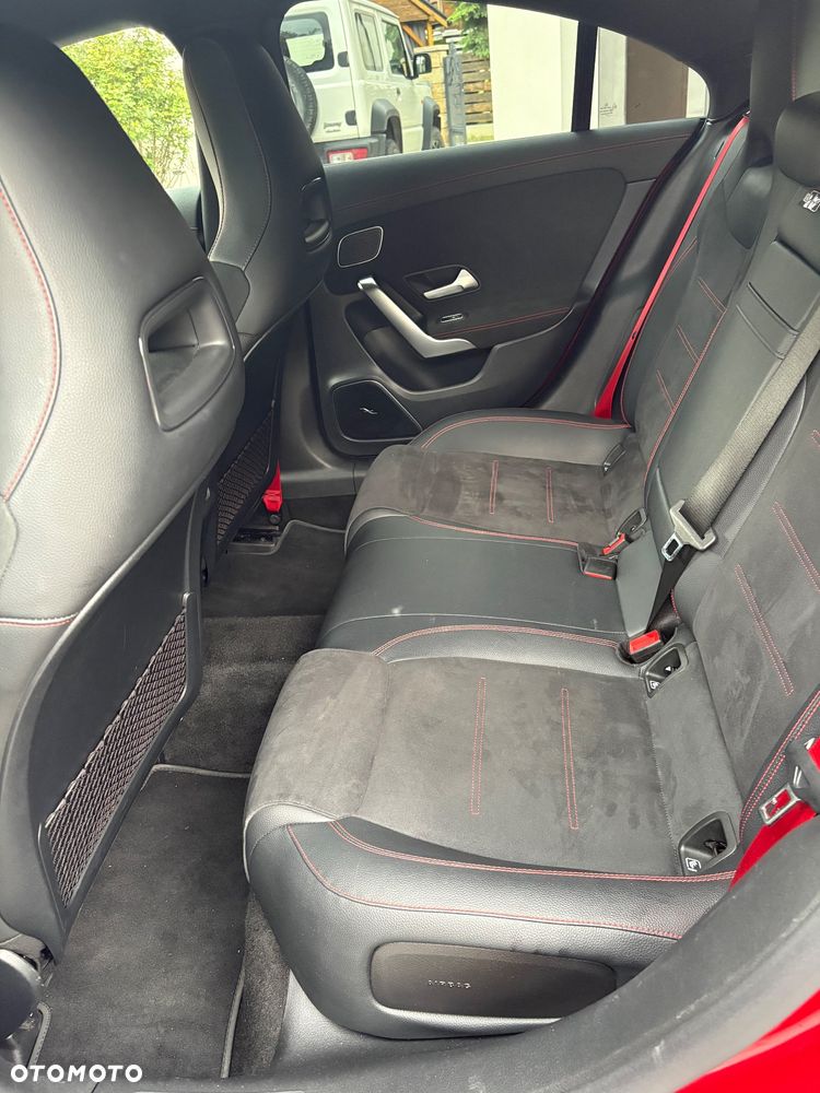 Mercedes-Benz CLA AMG 35 4-Matic 7G-DCT - 27
