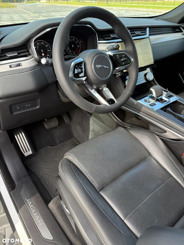 Jaguar F-Pace 2.0 P250 mHEV AWD R-Dynamic S - 23