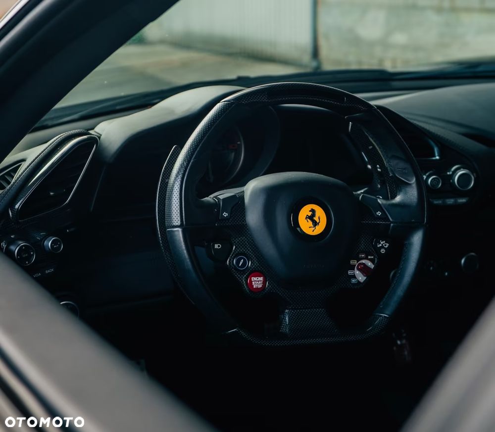 Ferrari 488 - 6